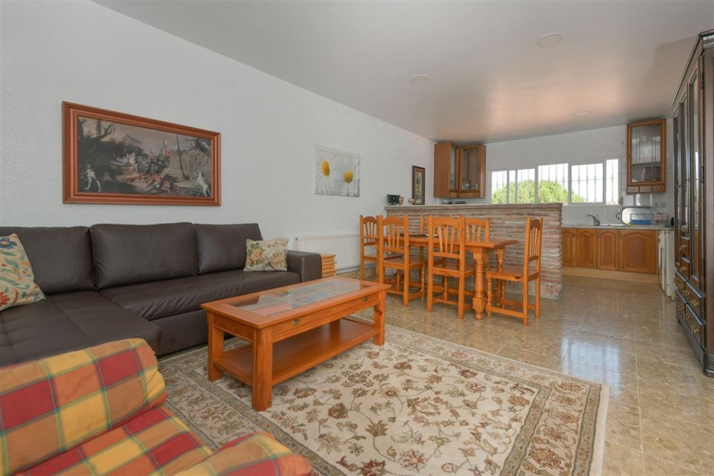 9 Bed Townhouse for sale in Alhaurín De La Torre Costa Del Sol, Málaga, Spain