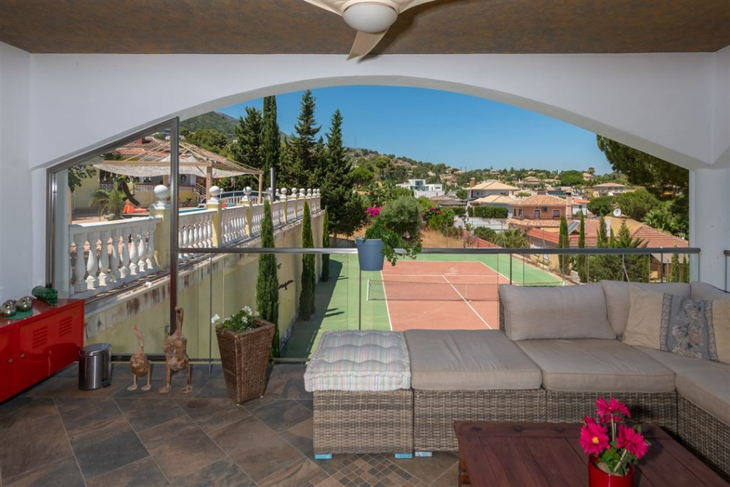 9 Bed Townhouse for sale in Alhaurín De La Torre Costa Del Sol, Málaga, Spain