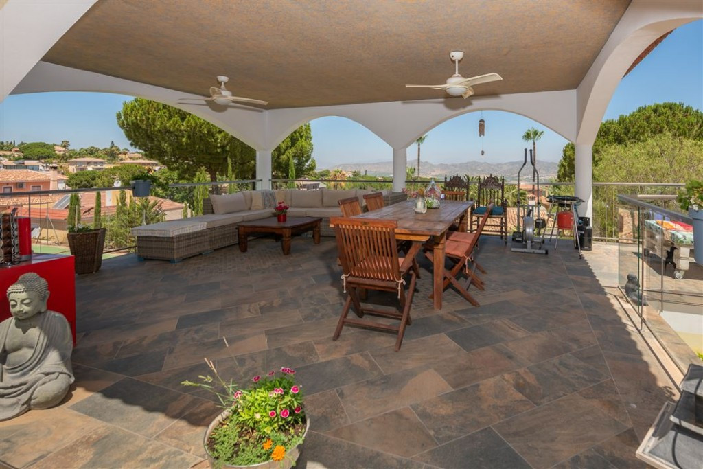 9 Bed Townhouse for sale in Alhaurín De La Torre Costa Del Sol, Málaga, Spain