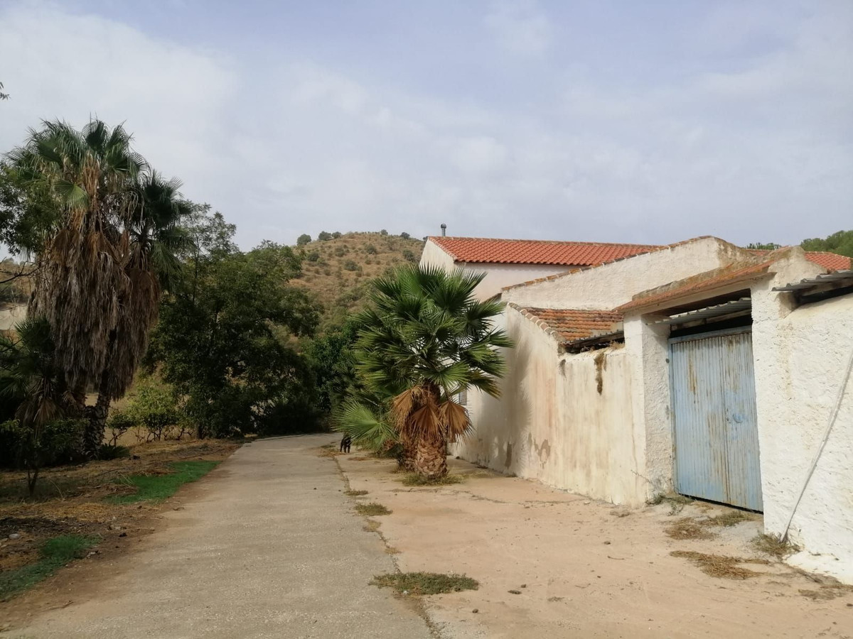 Plots for sale in Cártama Costa Del Sol, Málaga, Spain