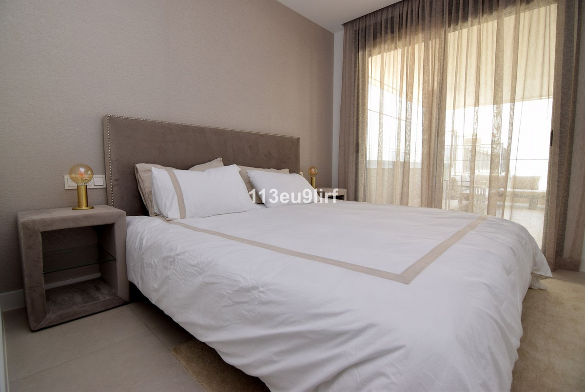 3 Bed Apartment for sale in Estepona Costa Del Sol, Málaga, Spain