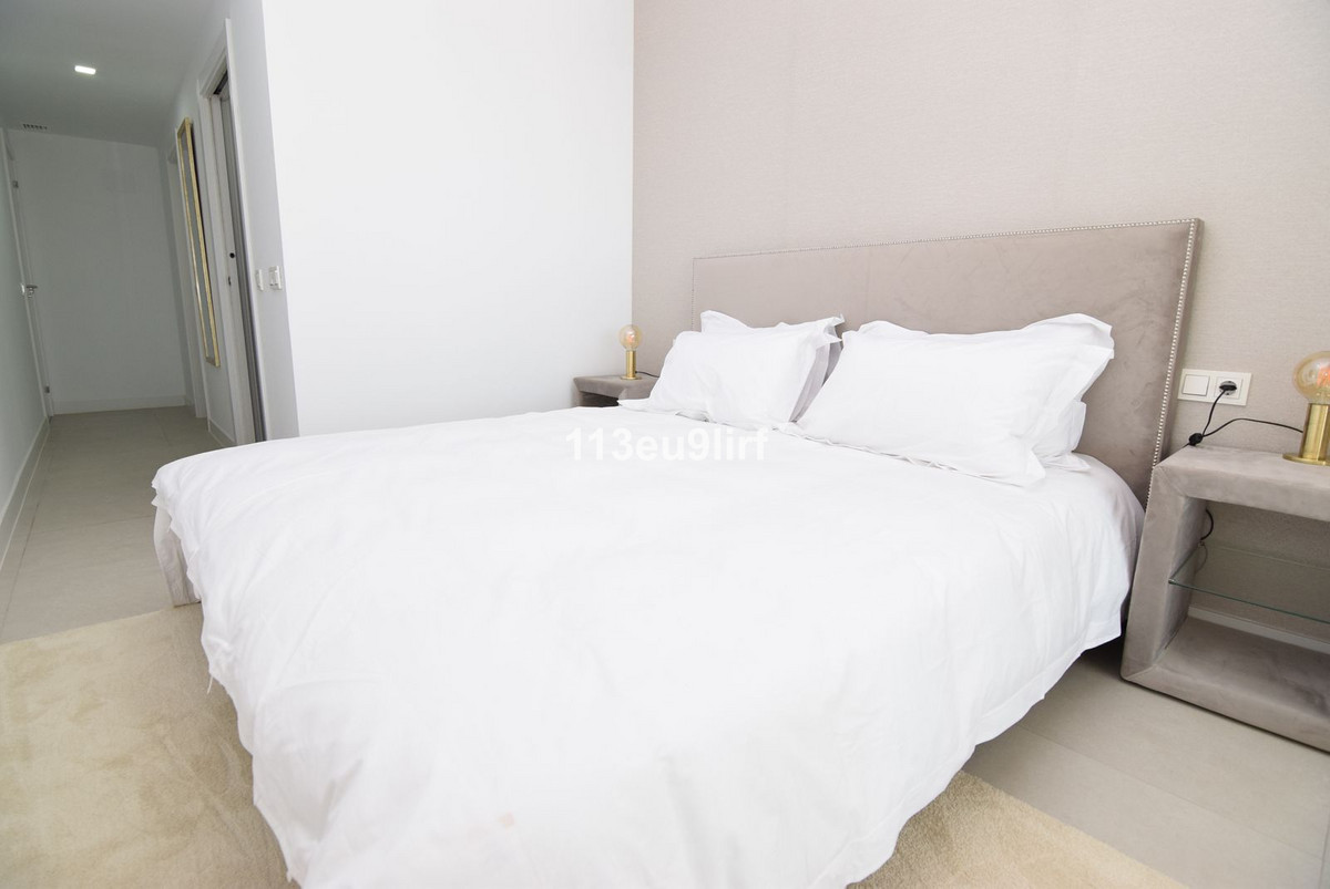 3 Bed Apartment for sale in Estepona Costa Del Sol, Málaga, Spain