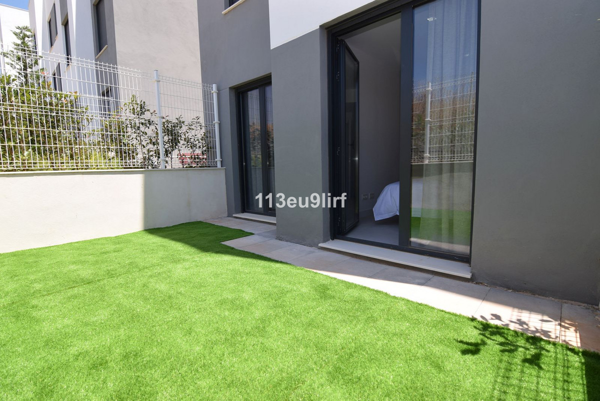 3 Bed Apartment for sale in Estepona Costa Del Sol, Málaga, Spain