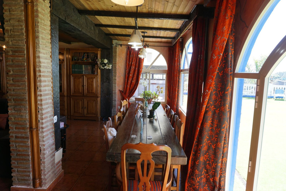 6 Bed Townhouse for sale in Estepona Costa Del Sol, Málaga, Spain