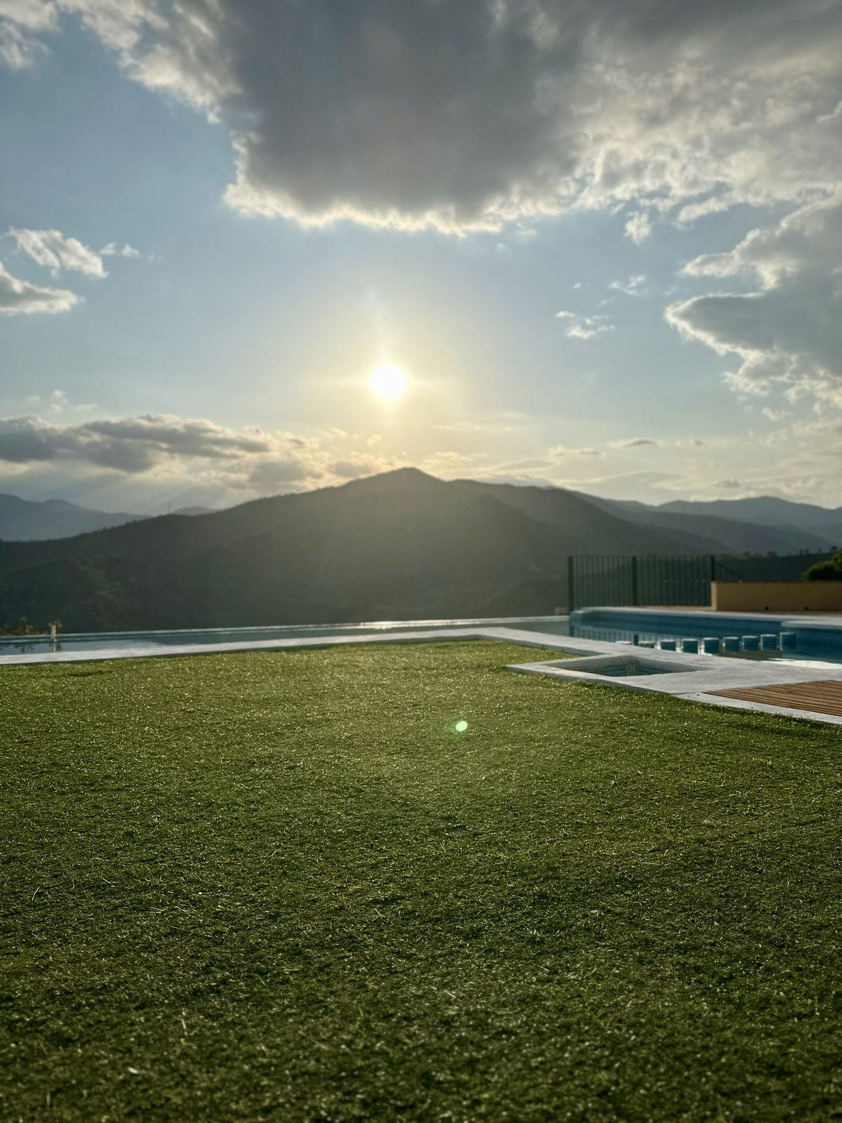 5 Bed Townhouse for sale in Benahavís Costa Del Sol, Málaga, Spain