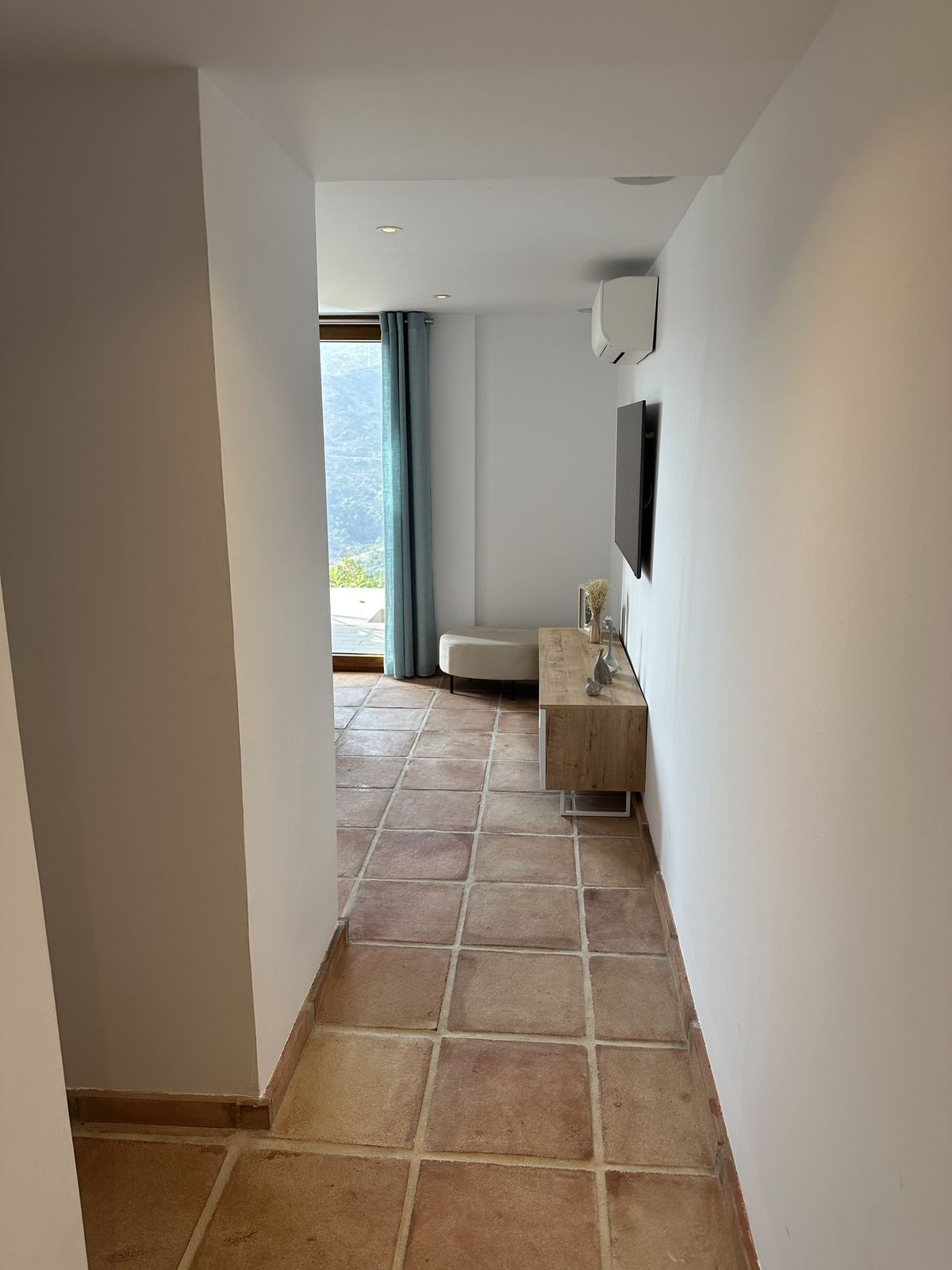 5 Bed Townhouse for sale in Benahavís Costa Del Sol, Málaga, Spain