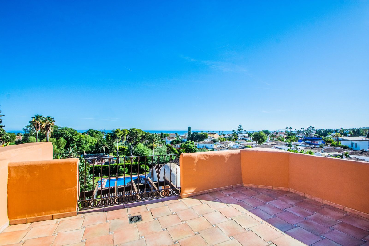 2 Bed Apartment for sale in Cancelada Costa Del Sol, Málaga, Spain