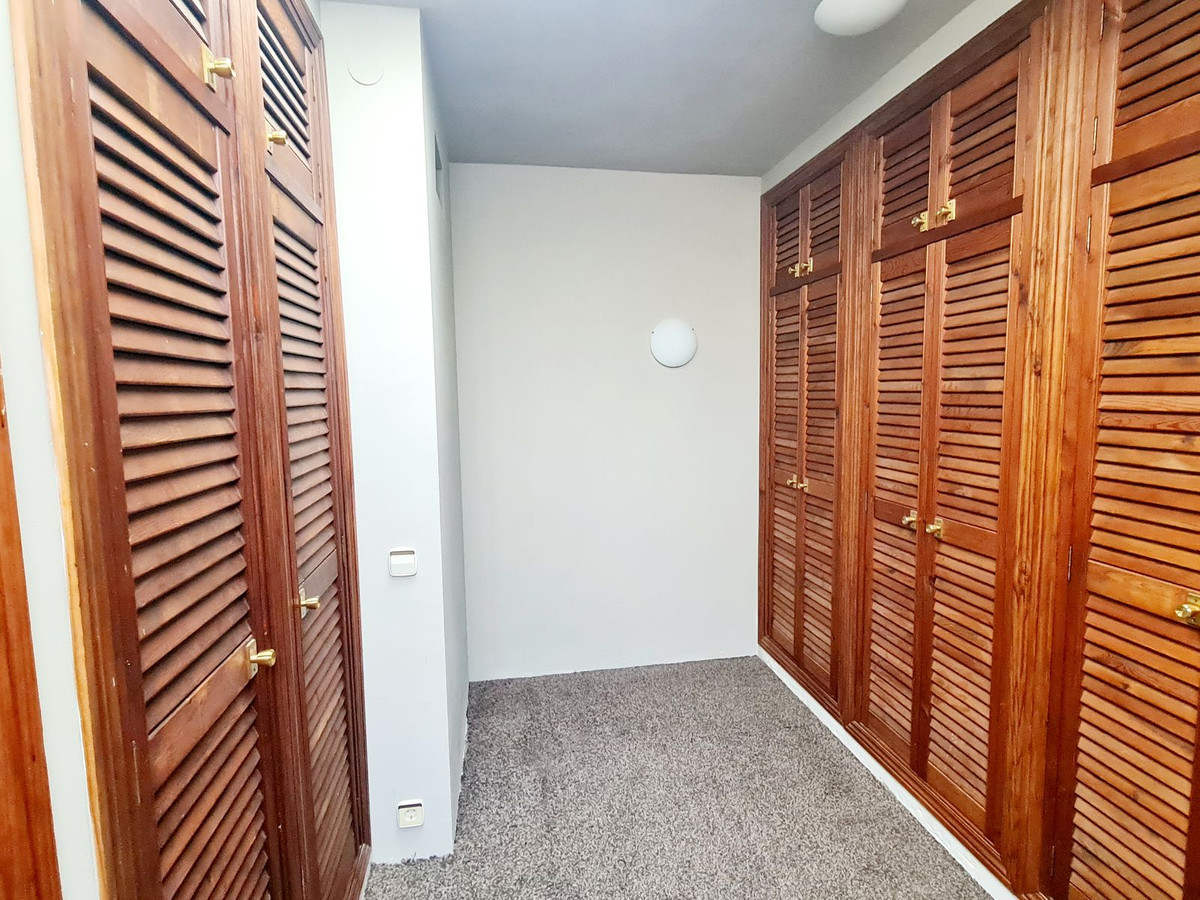 5 Bed Townhouse for sale in Las Chapas Costa Del Sol, Málaga, Spain