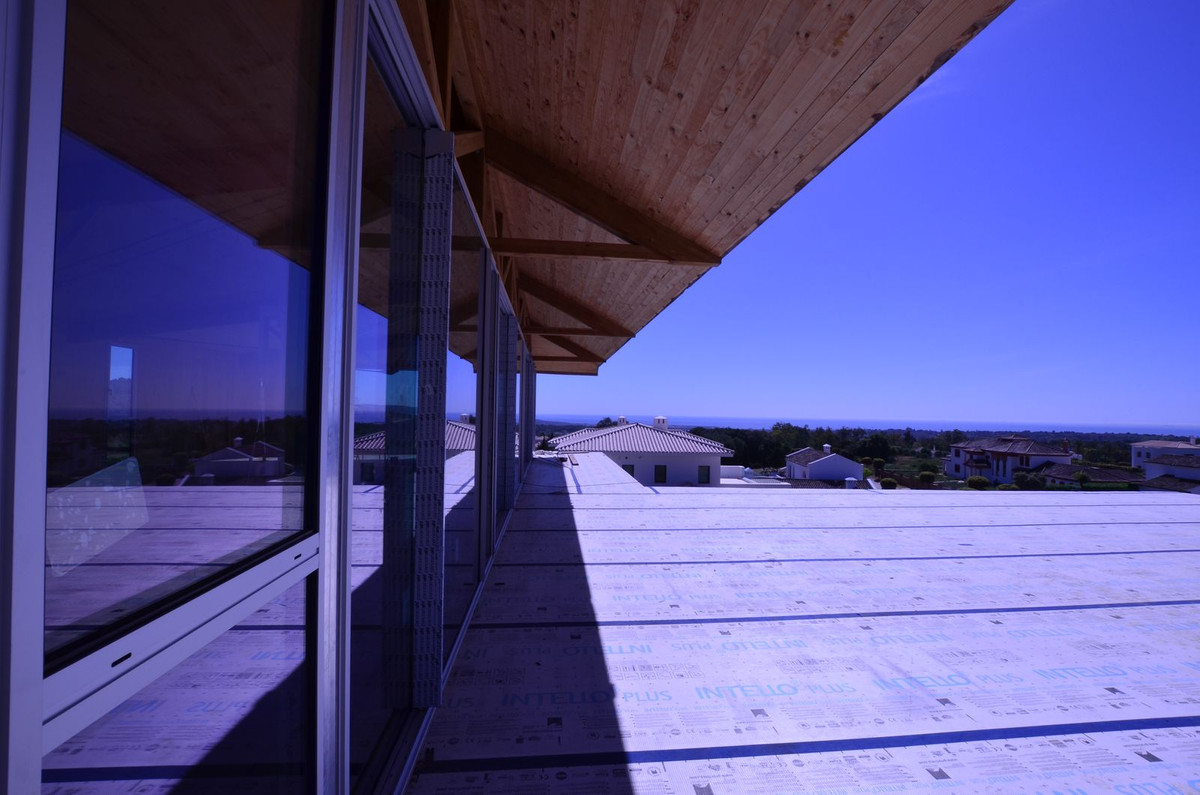 Se vende Villa - Chalet de 4 dormitorios en Costa Del Sol, Cadiz, España