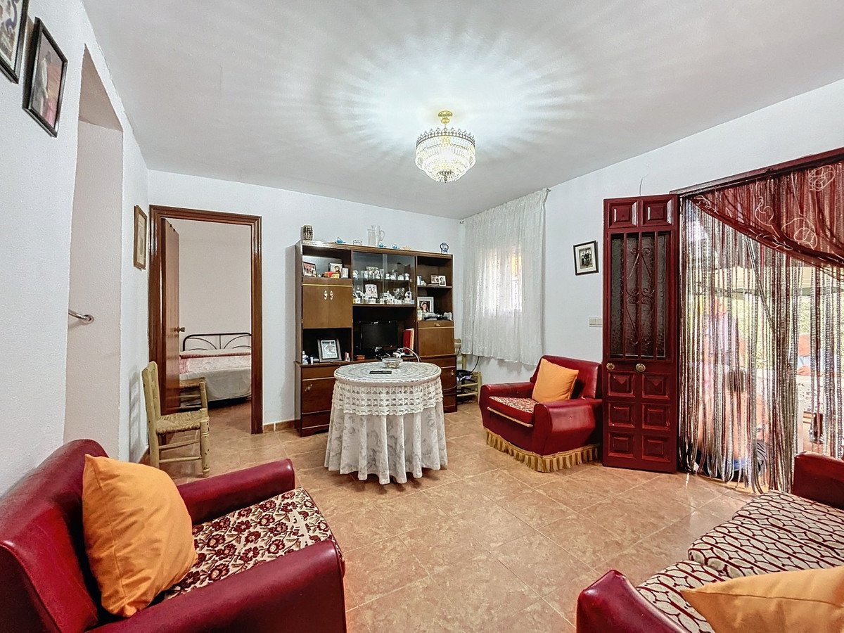 Se vende Villa - Chalet de 4 dormitorios en Costa Del Sol East, Málaga, España