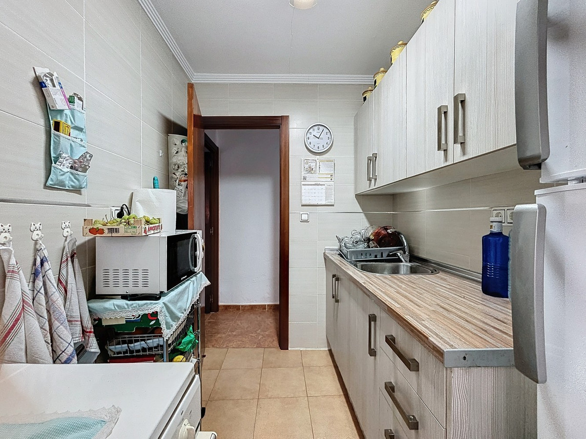 Se vende Villa - Chalet de 4 dormitorios en Costa Del Sol East, Málaga, España