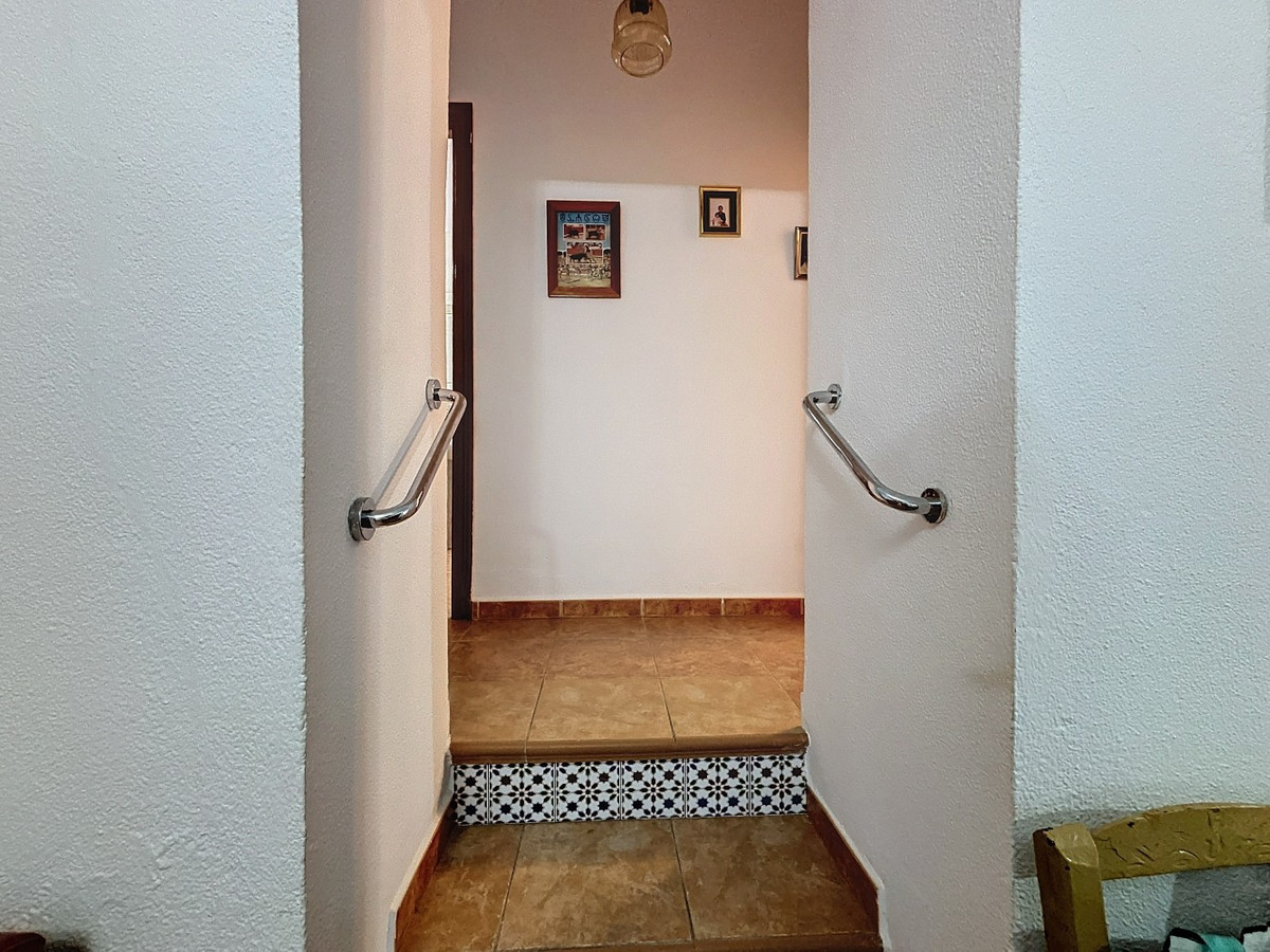 Se vende Villa - Chalet de 4 dormitorios en Costa Del Sol East, Málaga, España