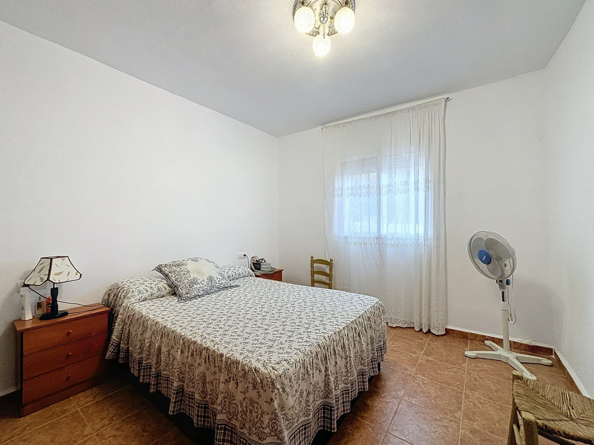 Se vende Villa - Chalet de 4 dormitorios en Costa Del Sol East, Málaga, España