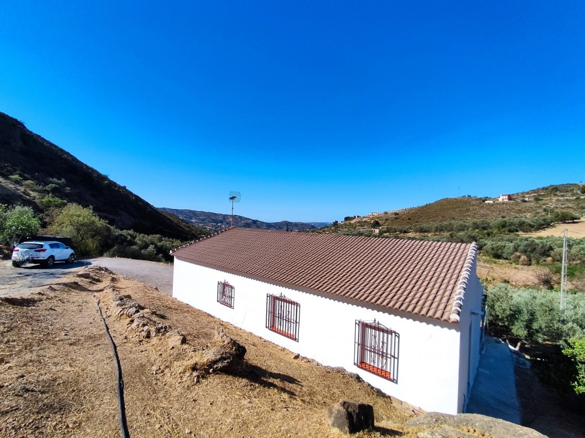 Se vende Villa - Chalet de 4 dormitorios en Costa Del Sol East, Málaga, España
