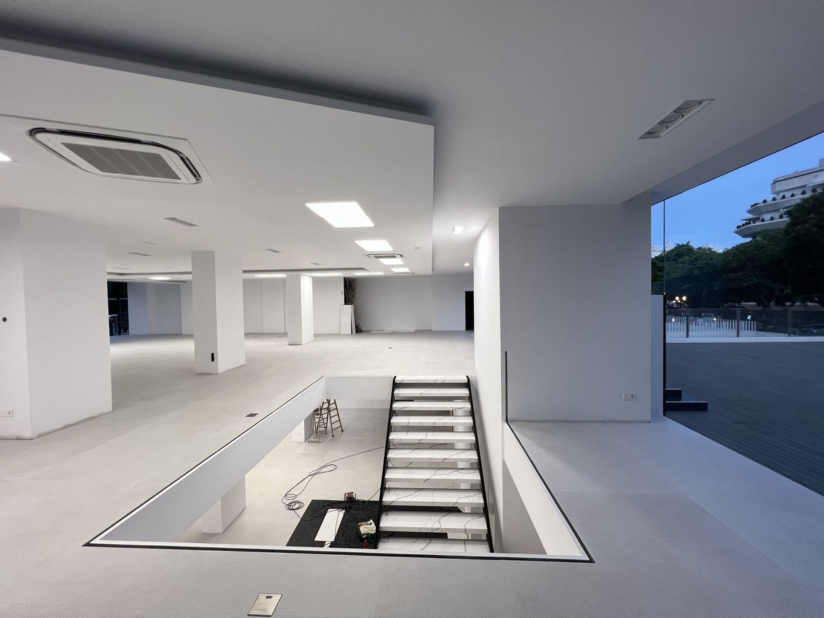 Se vende Tienda  en Costa Del Sol, Málaga, España