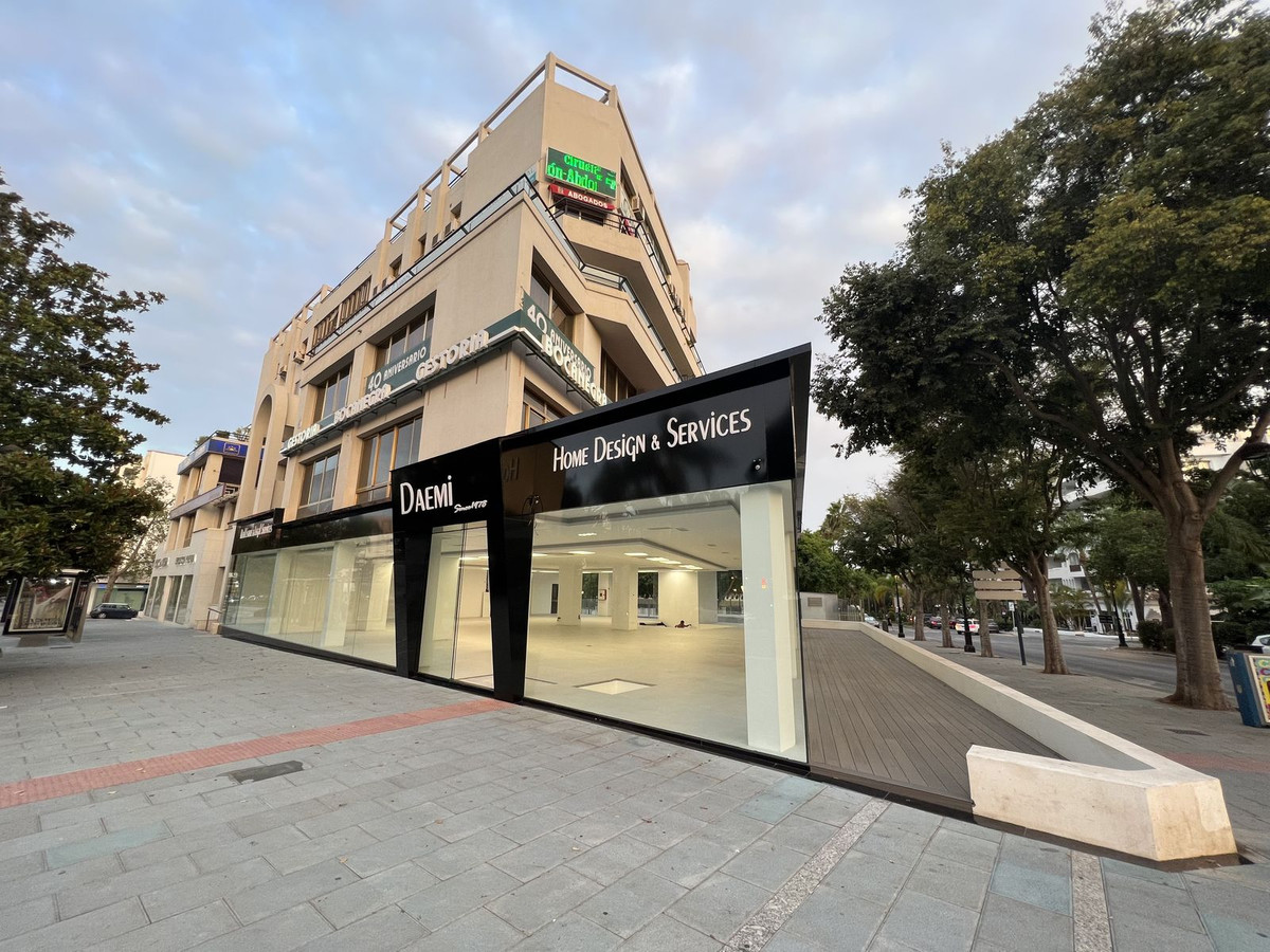 Se vende Tienda  en Costa Del Sol, Málaga, España
