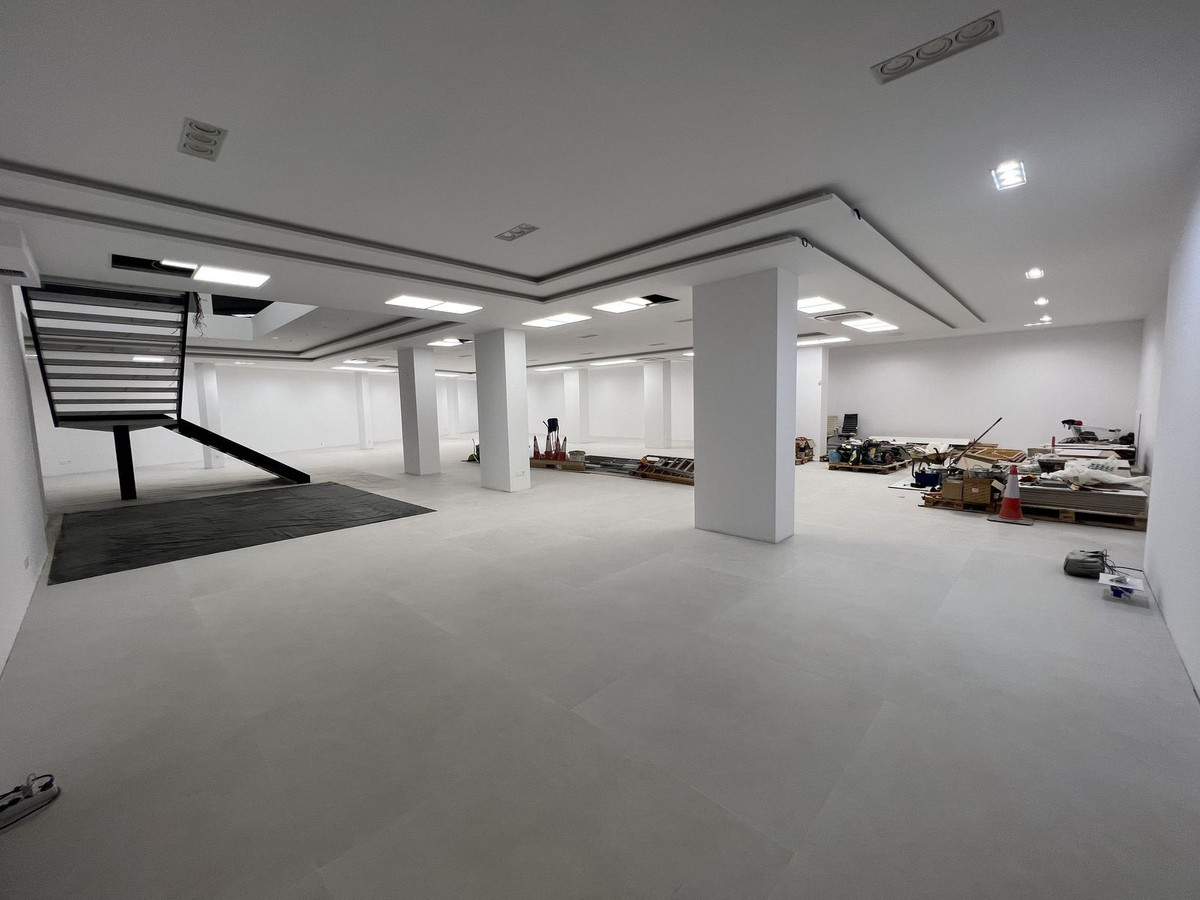 Se vende Tienda  en Costa Del Sol, Málaga, España