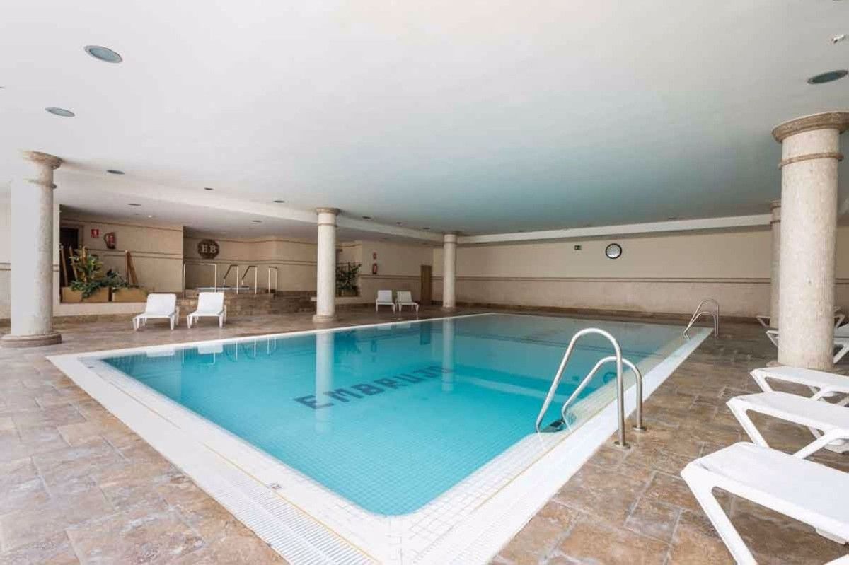 2 Bed Apartment for sale in Puerto Banús Costa Del Sol, Málaga, Spain