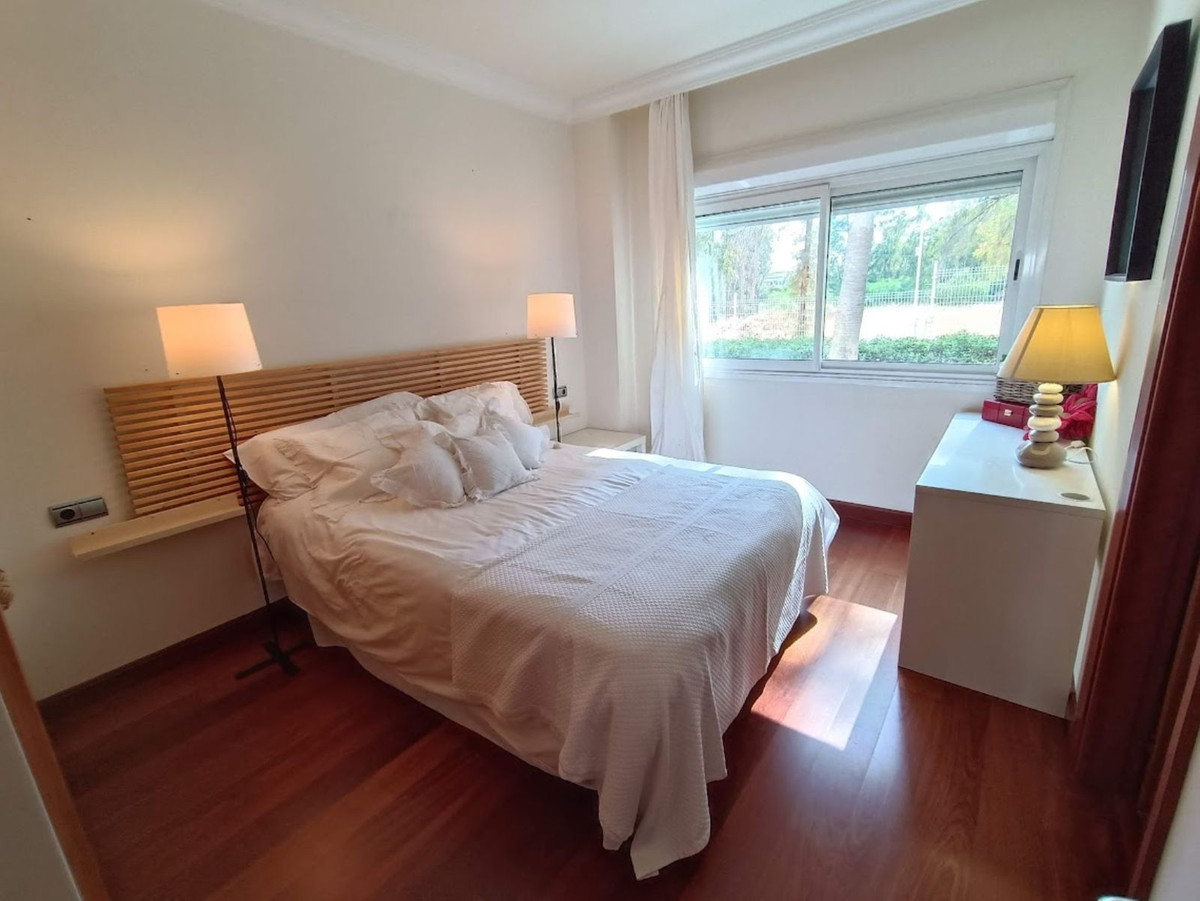 2 Bed Apartment for sale in Puerto Banús Costa Del Sol, Málaga, Spain