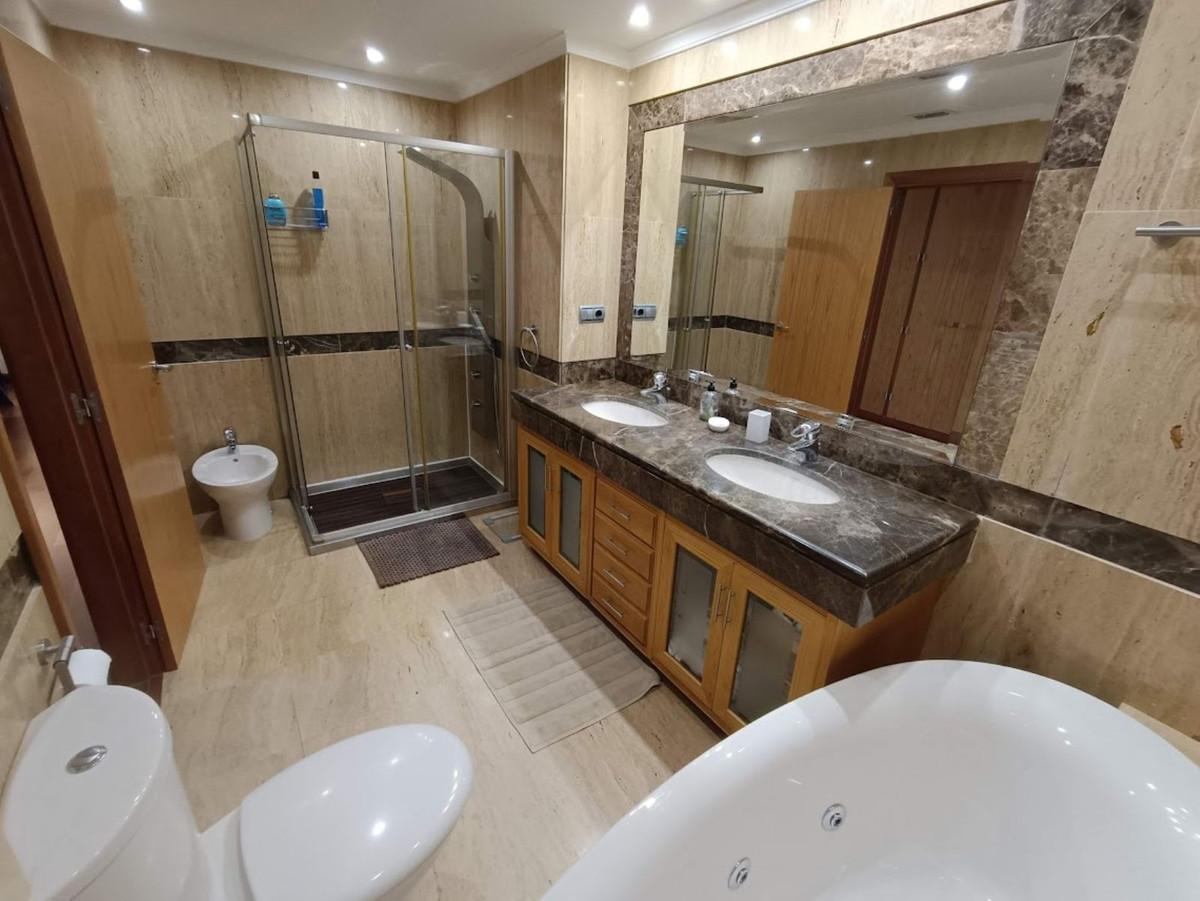2 Bed Apartment for sale in Puerto Banús Costa Del Sol, Málaga, Spain