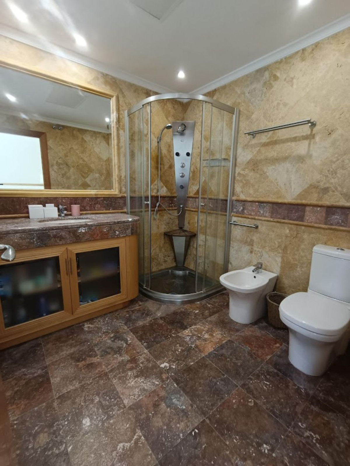 2 Bed Apartment for sale in Puerto Banús Costa Del Sol, Málaga, Spain