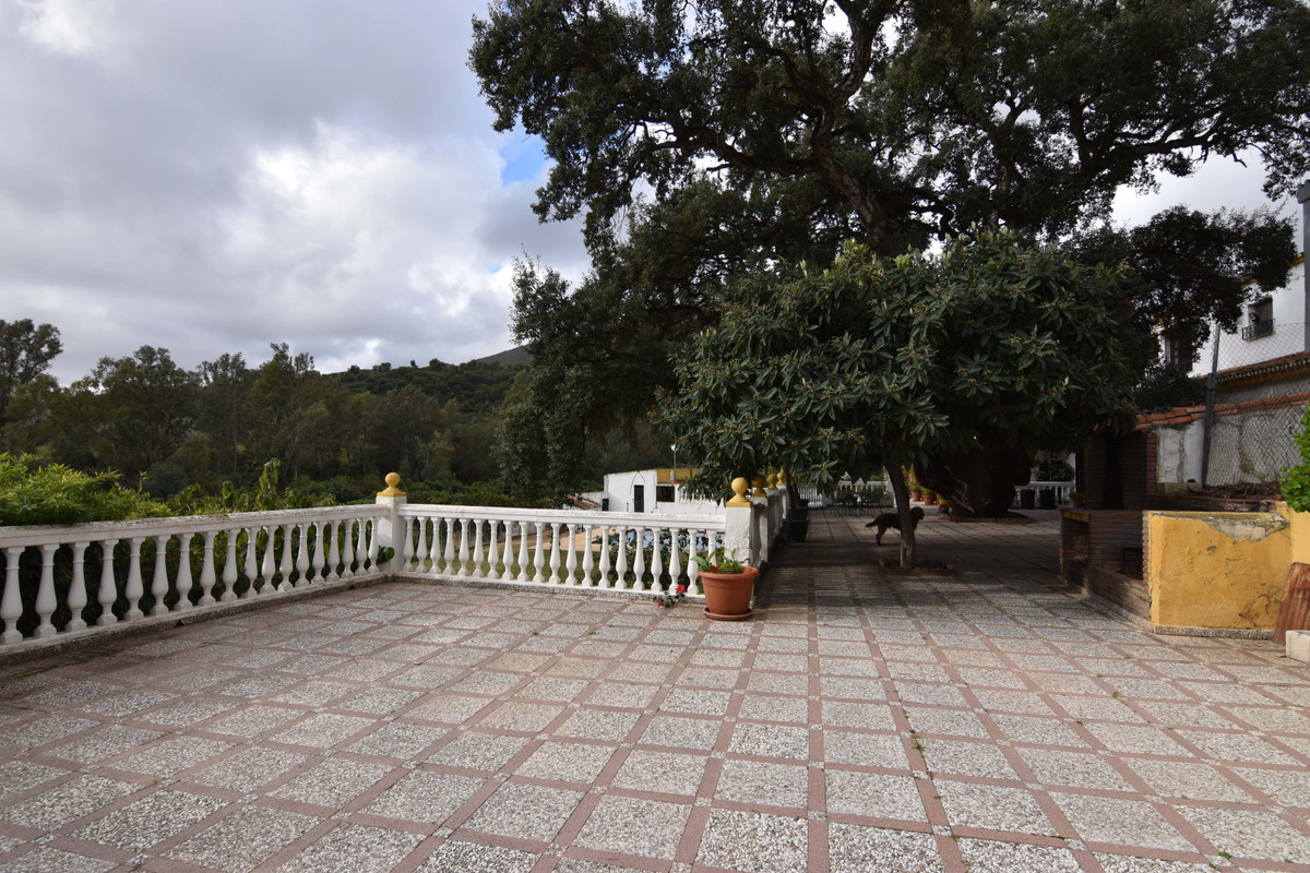 Se vende Finca - Cortijo de 8 dormitorios en Costa Del Sol, Málaga, España