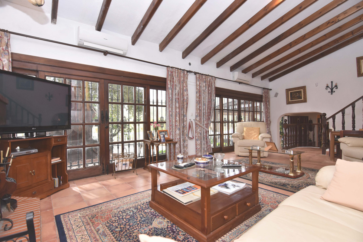 Se vende Finca - Cortijo de 8 dormitorios en Costa Del Sol, Málaga, España