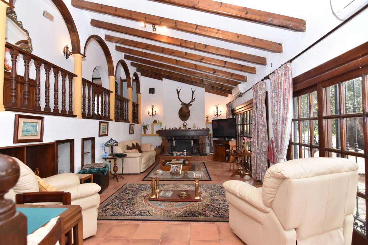 Se vende Finca - Cortijo de 8 dormitorios en Costa Del Sol, Málaga, España
