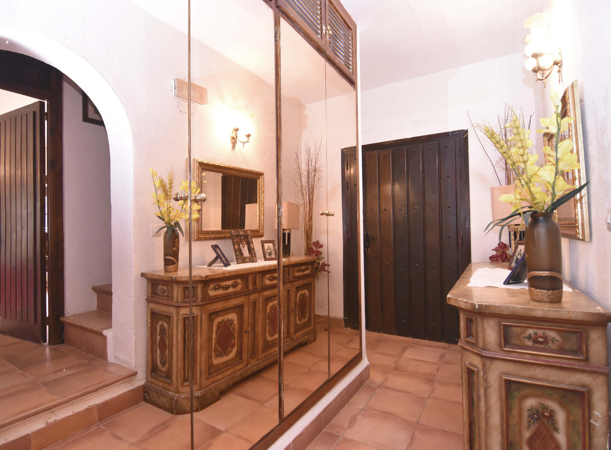 Se vende Finca - Cortijo de 8 dormitorios en Costa Del Sol, Málaga, España