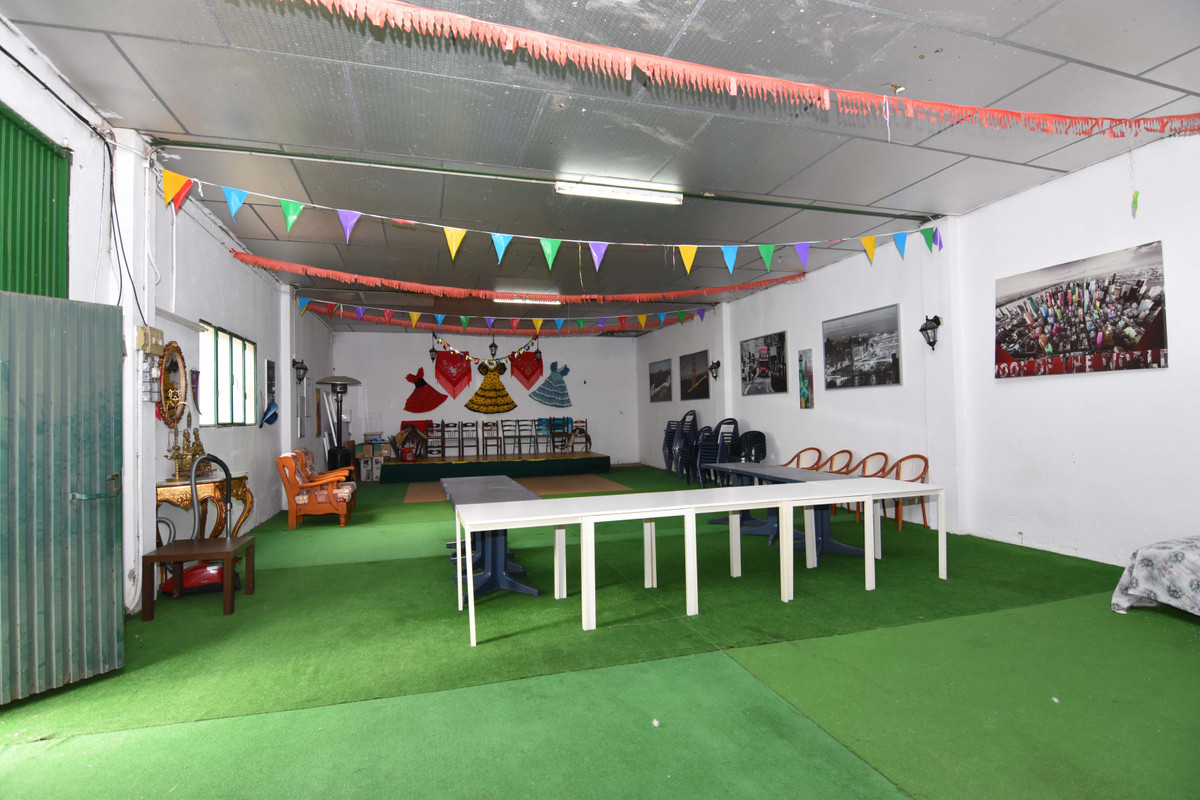 Se vende Finca - Cortijo de 8 dormitorios en Costa Del Sol, Málaga, España