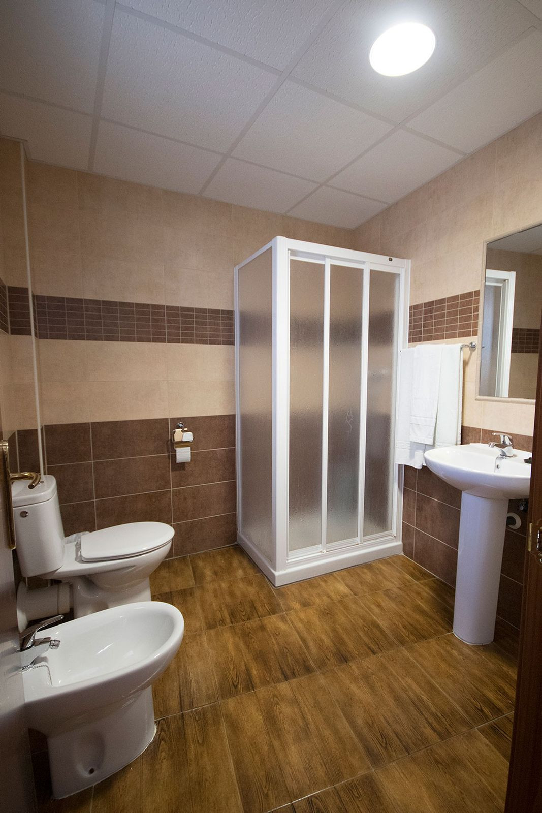 33 Bed Commercial unit for sale in Tolox Costa Del Sol, Málaga, Spain