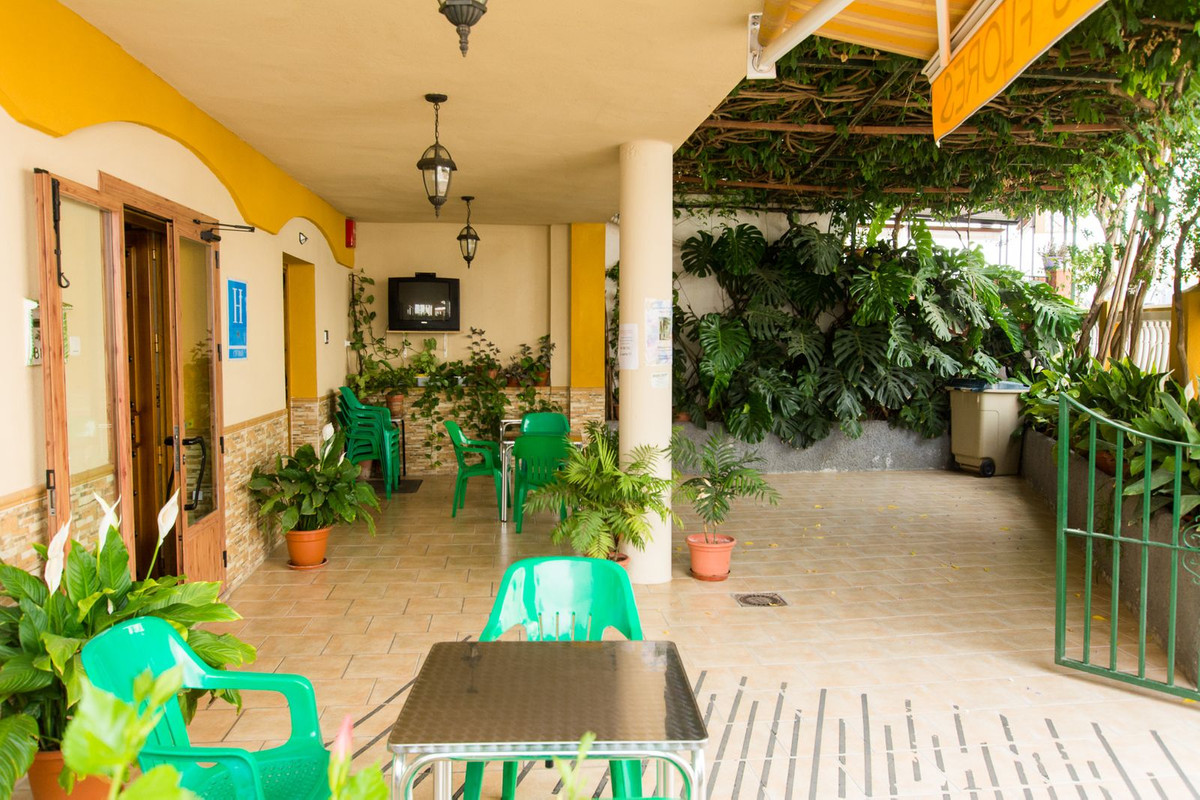 33 Bed Commercial unit for sale in Tolox Costa Del Sol, Málaga, Spain