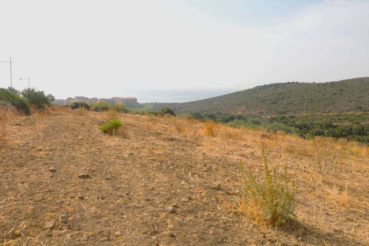 Se vende Terreno con Ruina  en Costa Del Sol, Málaga, España
