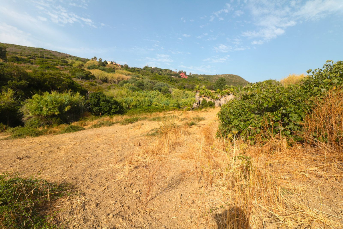 Se vende Terreno con Ruina  en Costa Del Sol, Málaga, España