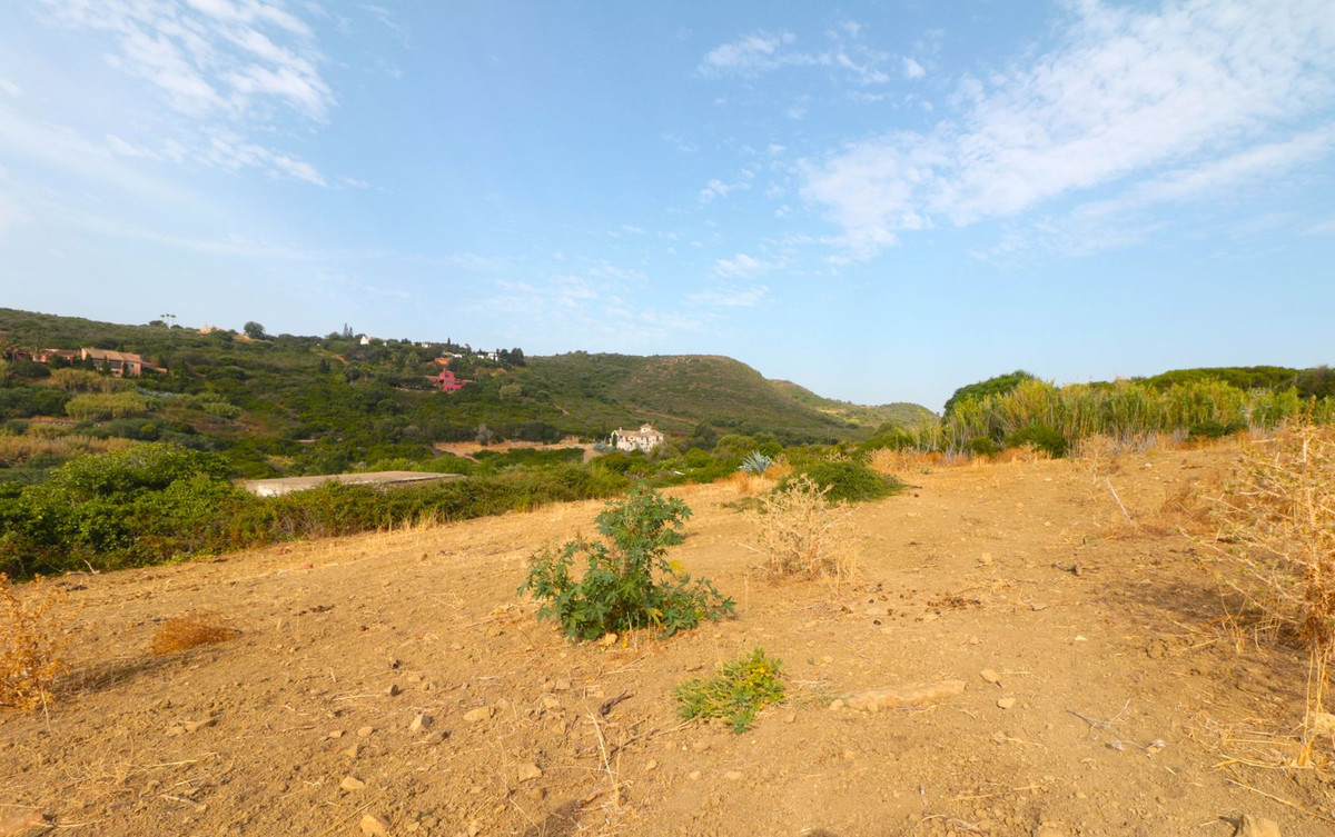 Se vende Terreno con Ruina  en Costa Del Sol, Málaga, España