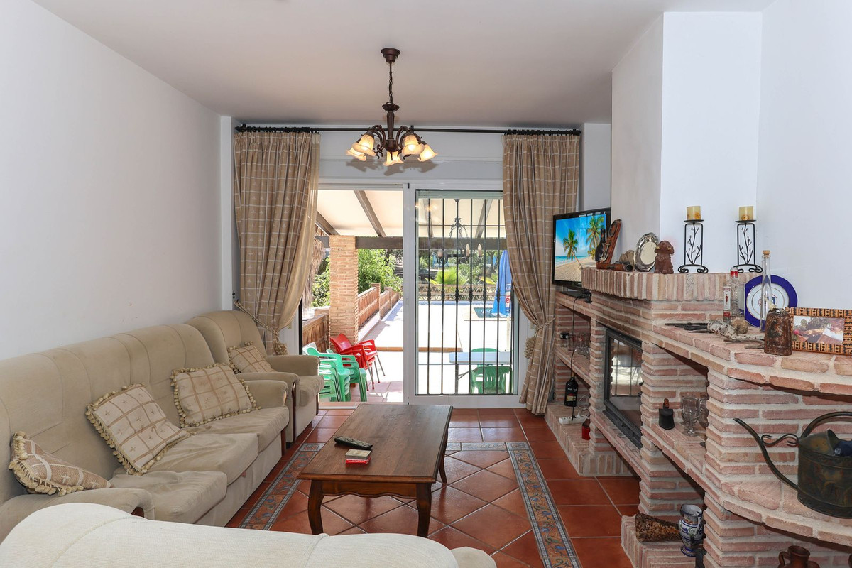 Se vende Villa - Chalet de 3 dormitorios en Costa Del Sol, Málaga, España