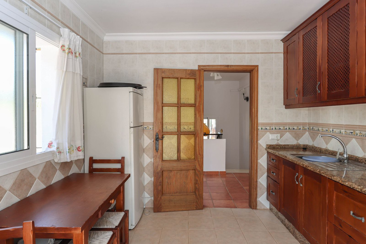 Se vende Villa - Chalet de 3 dormitorios en Costa Del Sol, Málaga, España