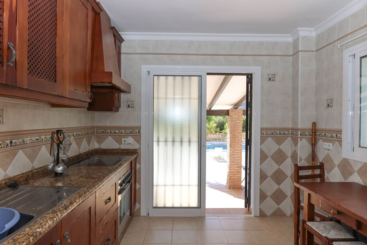 Se vende Villa - Chalet de 3 dormitorios en Costa Del Sol, Málaga, España
