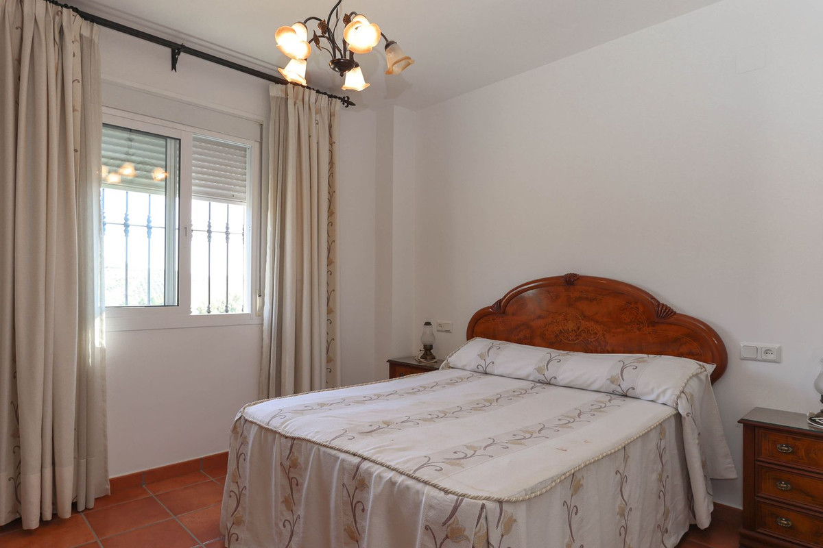 Se vende Villa - Chalet de 3 dormitorios en Costa Del Sol, Málaga, España