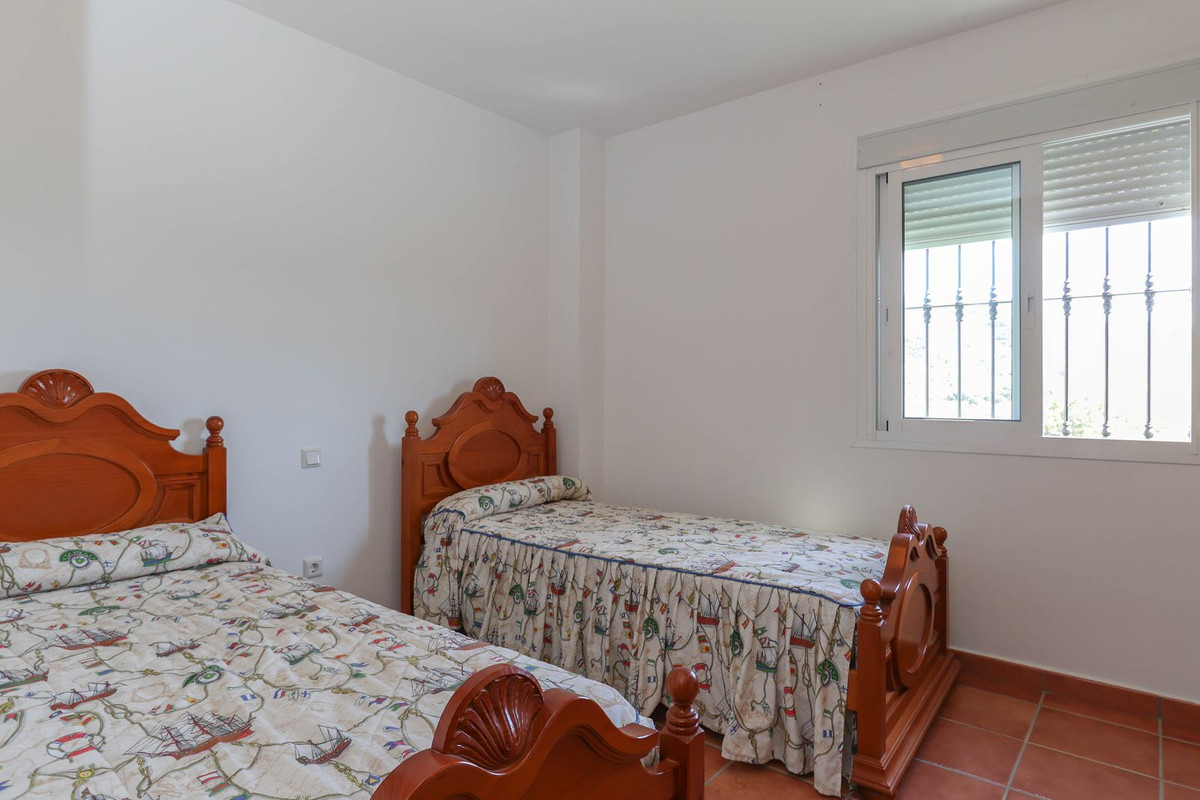Se vende Villa - Chalet de 3 dormitorios en Costa Del Sol, Málaga, España