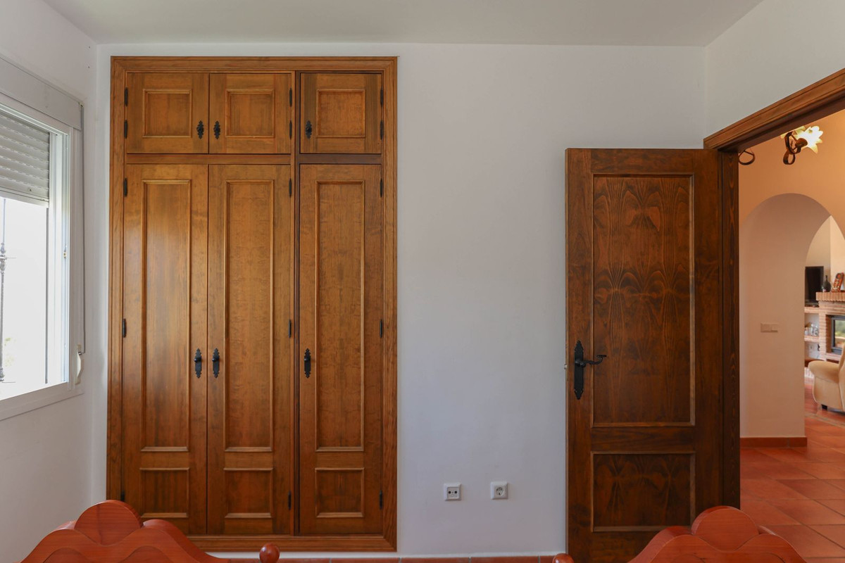 Se vende Villa - Chalet de 3 dormitorios en Costa Del Sol, Málaga, España