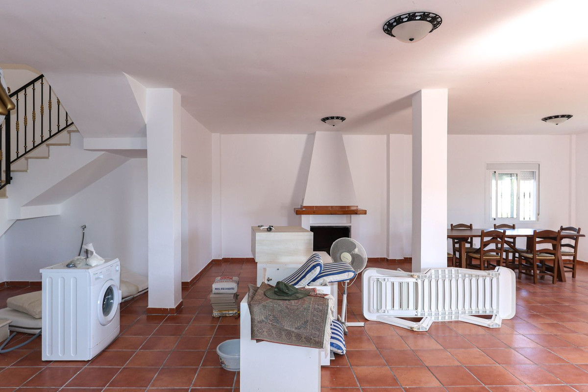 Se vende Villa - Chalet de 3 dormitorios en Costa Del Sol, Málaga, España