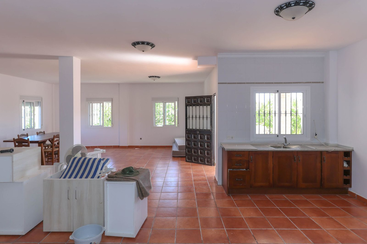 Se vende Villa - Chalet de 3 dormitorios en Costa Del Sol, Málaga, España