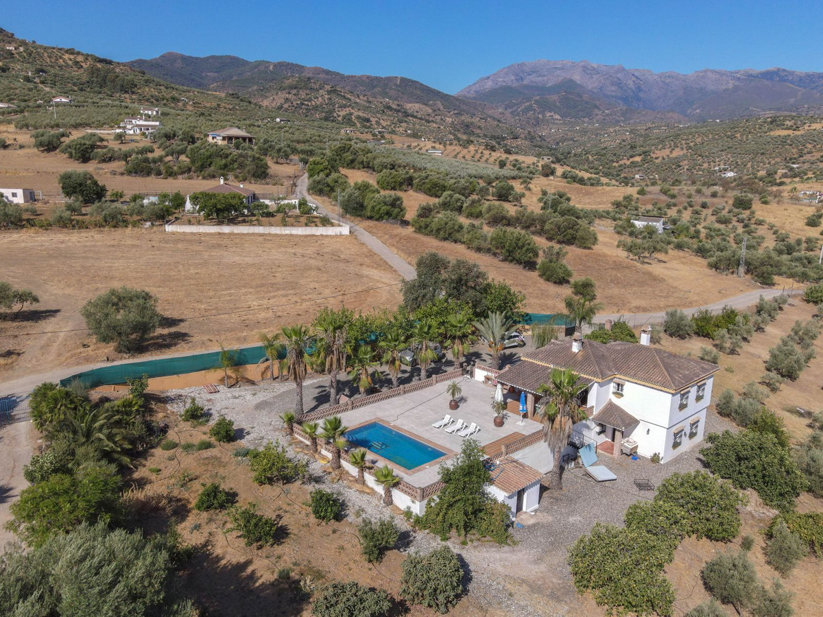 Se vende Villa - Chalet de 3 dormitorios en Costa Del Sol, Málaga, España
