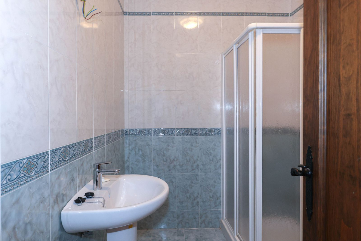 Se vende Villa - Chalet de 3 dormitorios en Costa Del Sol, Málaga, España