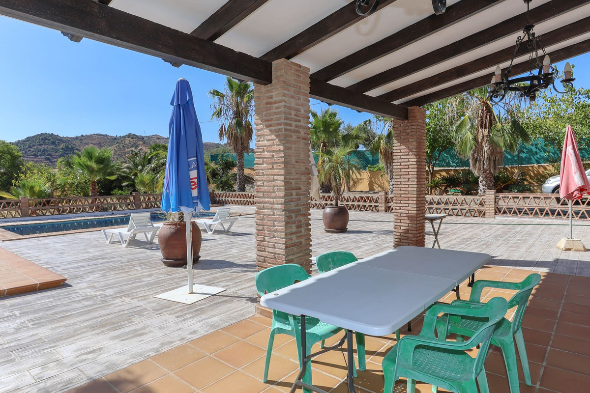 Se vende Villa - Chalet de 3 dormitorios en Costa Del Sol, Málaga, España