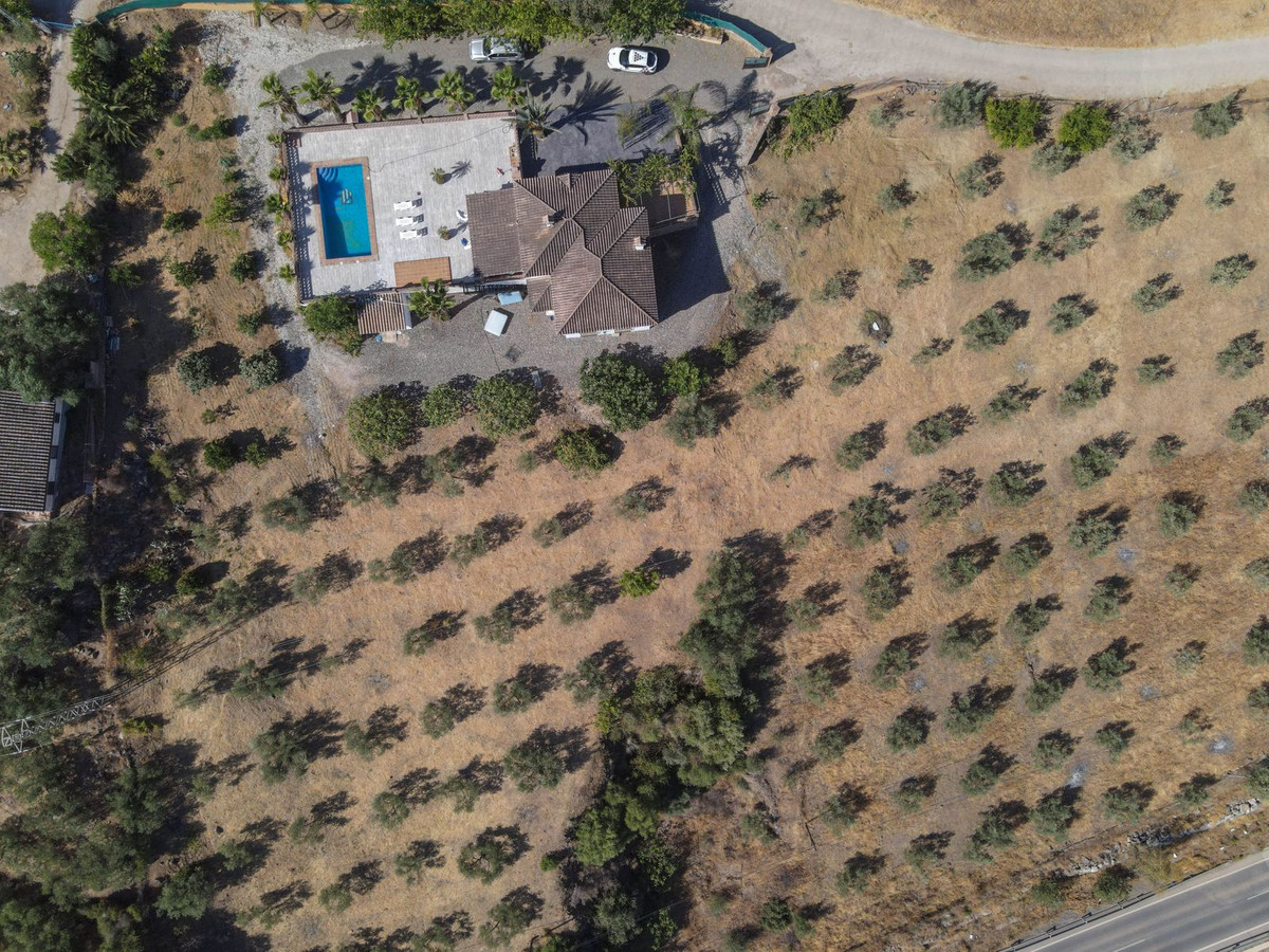Se vende Villa - Chalet de 3 dormitorios en Costa Del Sol, Málaga, España