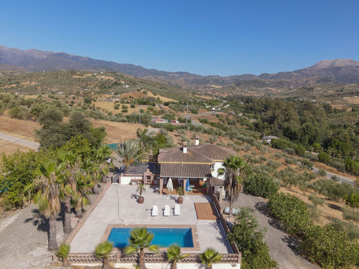 Se vende Villa - Chalet de 3 dormitorios en Costa Del Sol, Málaga, España