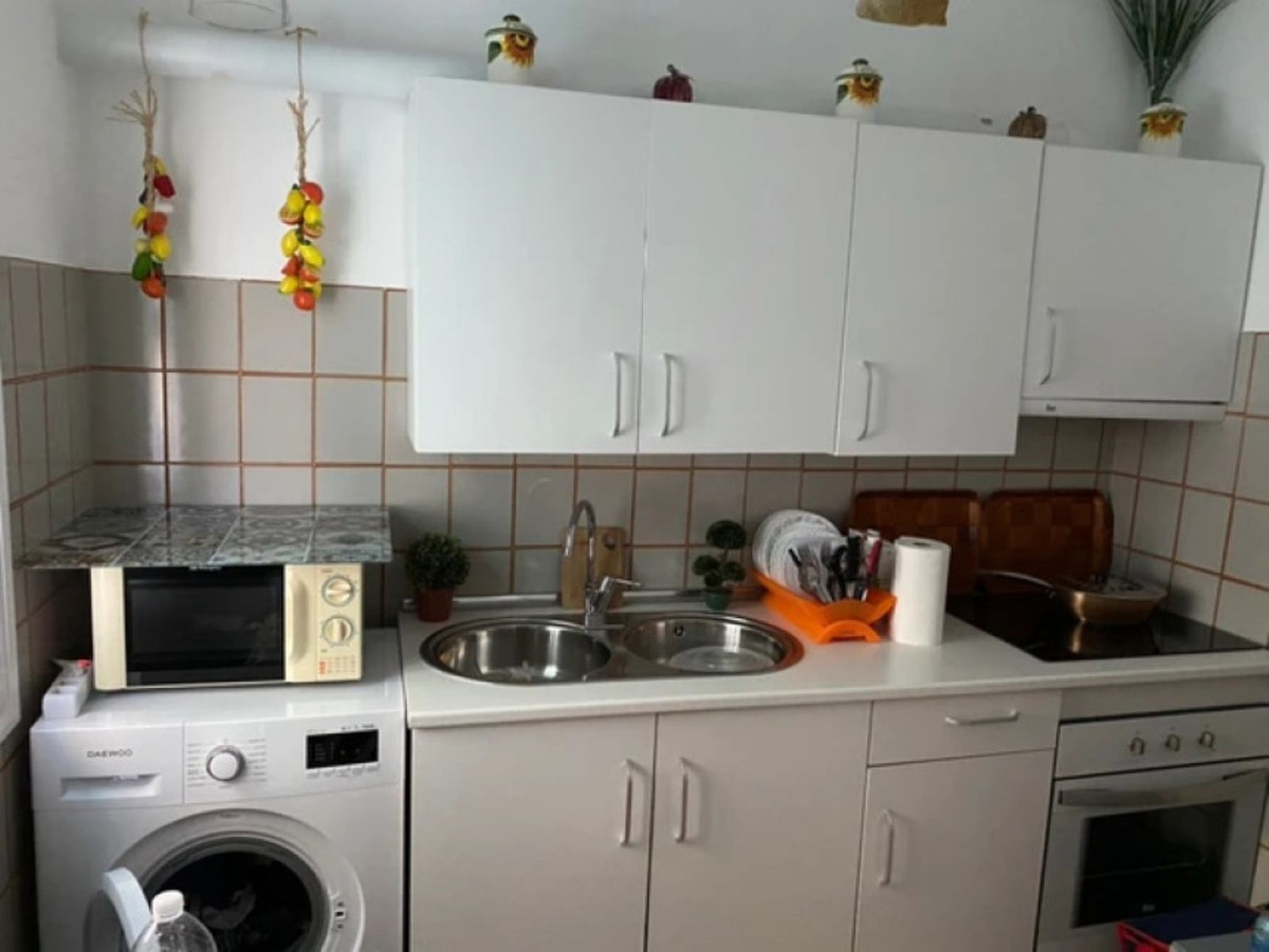 2 Bed Apartment for sale in Estepona Costa Del Sol, Málaga, Spain