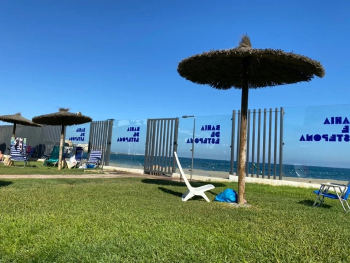 2 Bed Apartment for sale in Estepona Costa Del Sol, Málaga, Spain